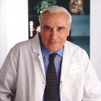 Dr Gustavo